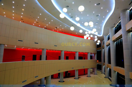 �����Ļ����ľ糡1